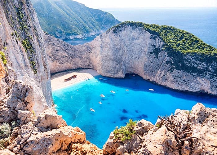Best Places to Stay in Greece for Couples